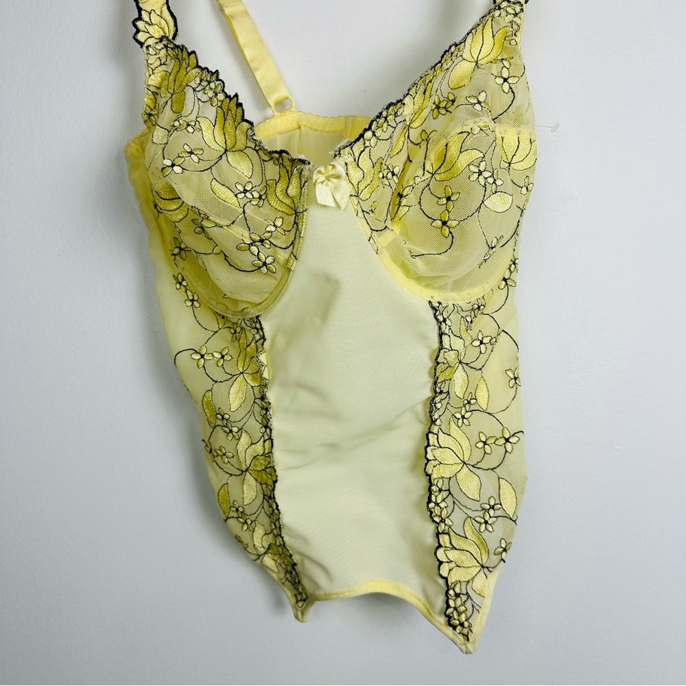 Scarlett Yellow and Black Floral Lace Bustier Bra Size 38E - Picture 2 of 12